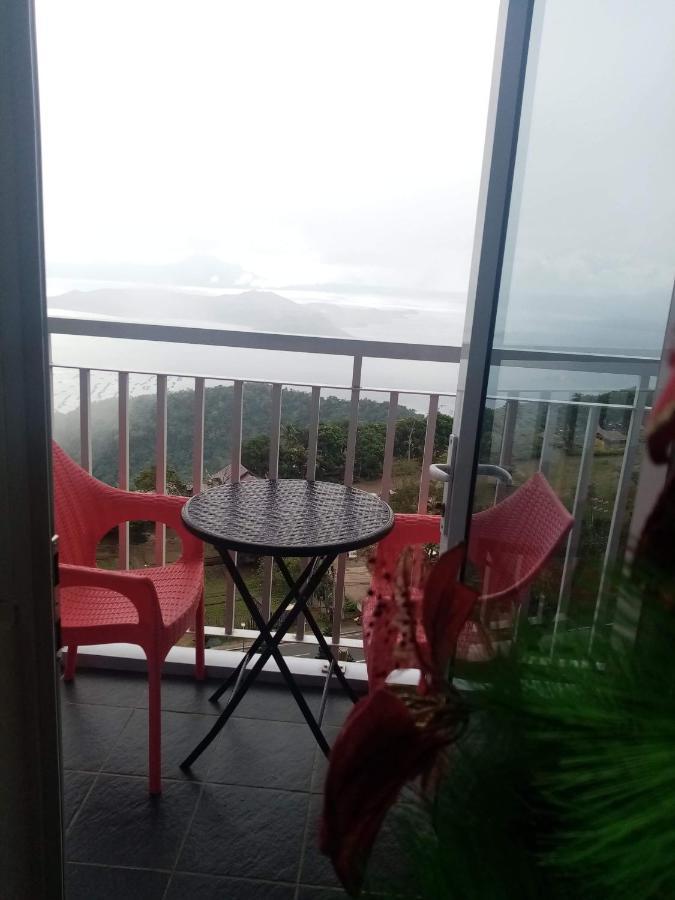 טגאיטאי Holy Family Condo At Wind Residences,Tagaytay מראה חיצוני תמונה