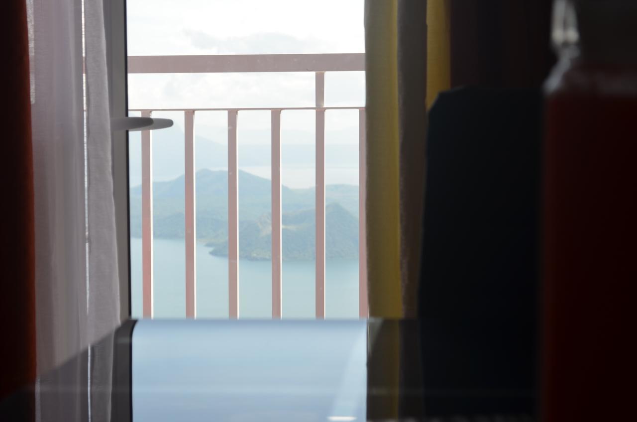טגאיטאי Holy Family Condo At Wind Residences,Tagaytay מראה חיצוני תמונה