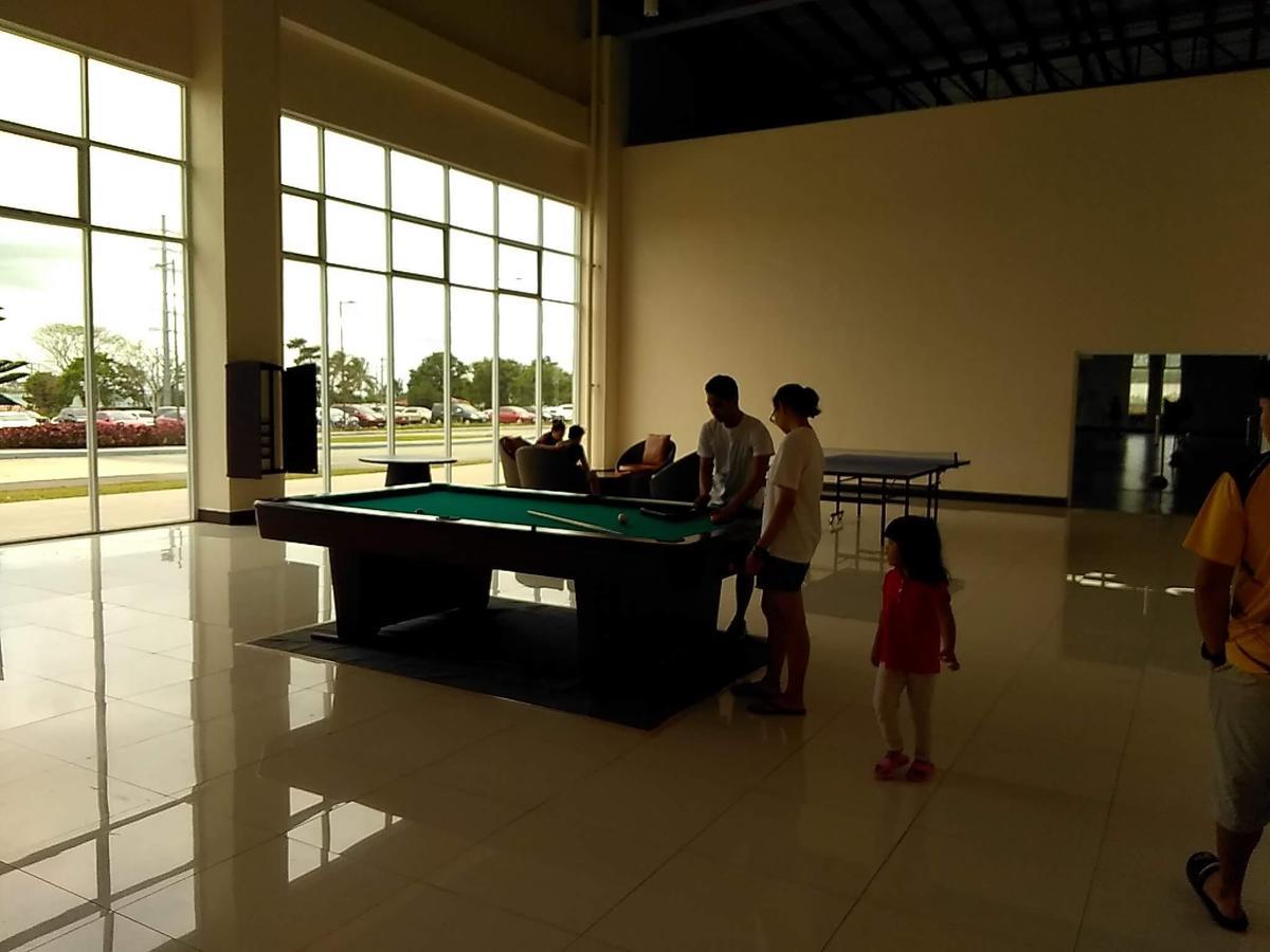 טגאיטאי Holy Family Condo At Wind Residences,Tagaytay מראה חיצוני תמונה