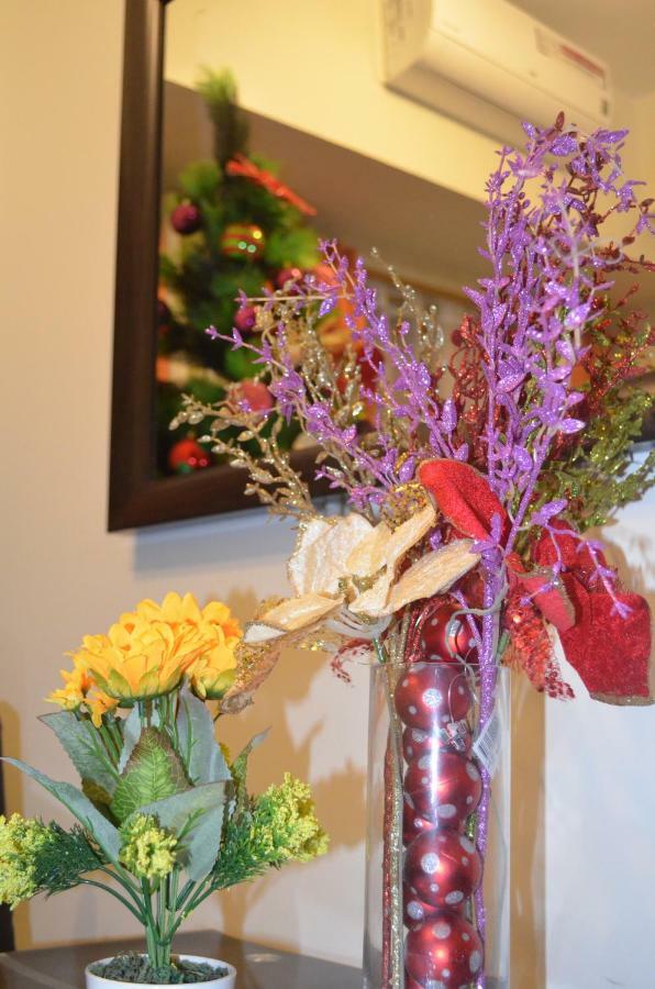 טגאיטאי Holy Family Condo At Wind Residences,Tagaytay מראה חיצוני תמונה
